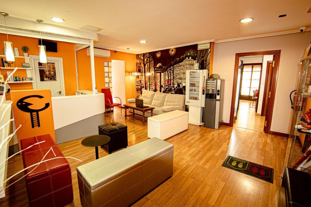Residencia Universitaria Guest house *