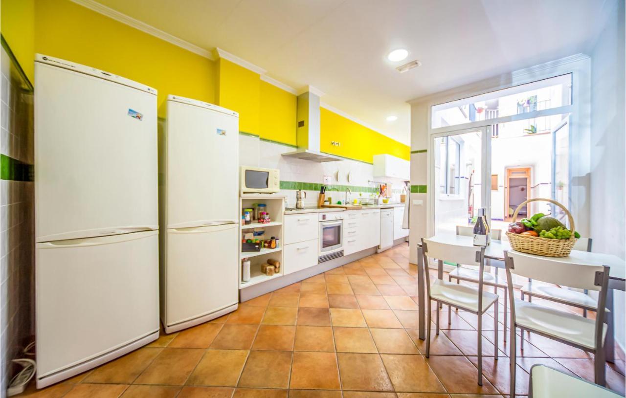 Сasa de vacaciones 6 Bedroom Gorgeous In *