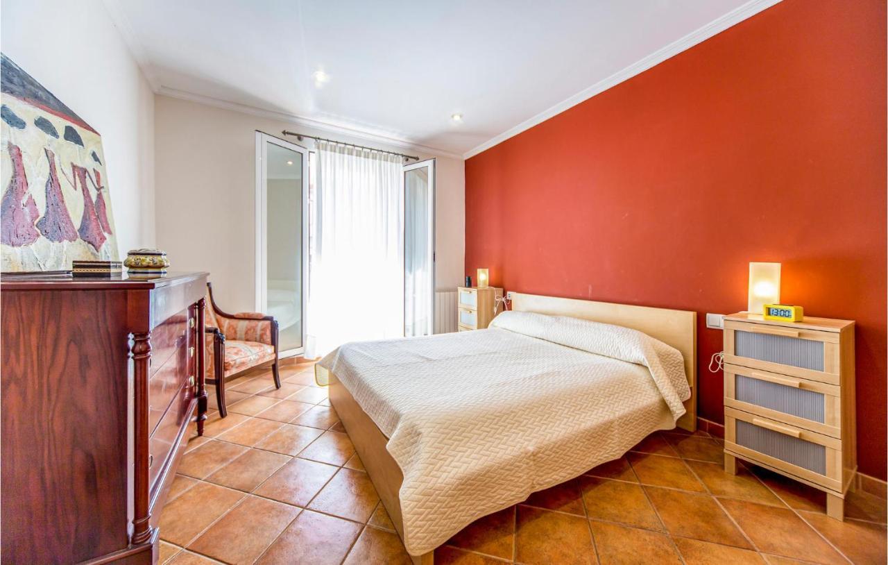6 Bedroom Gorgeous In Сasa de vacaciones Godelleta