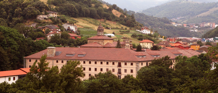 Hotel De 4*