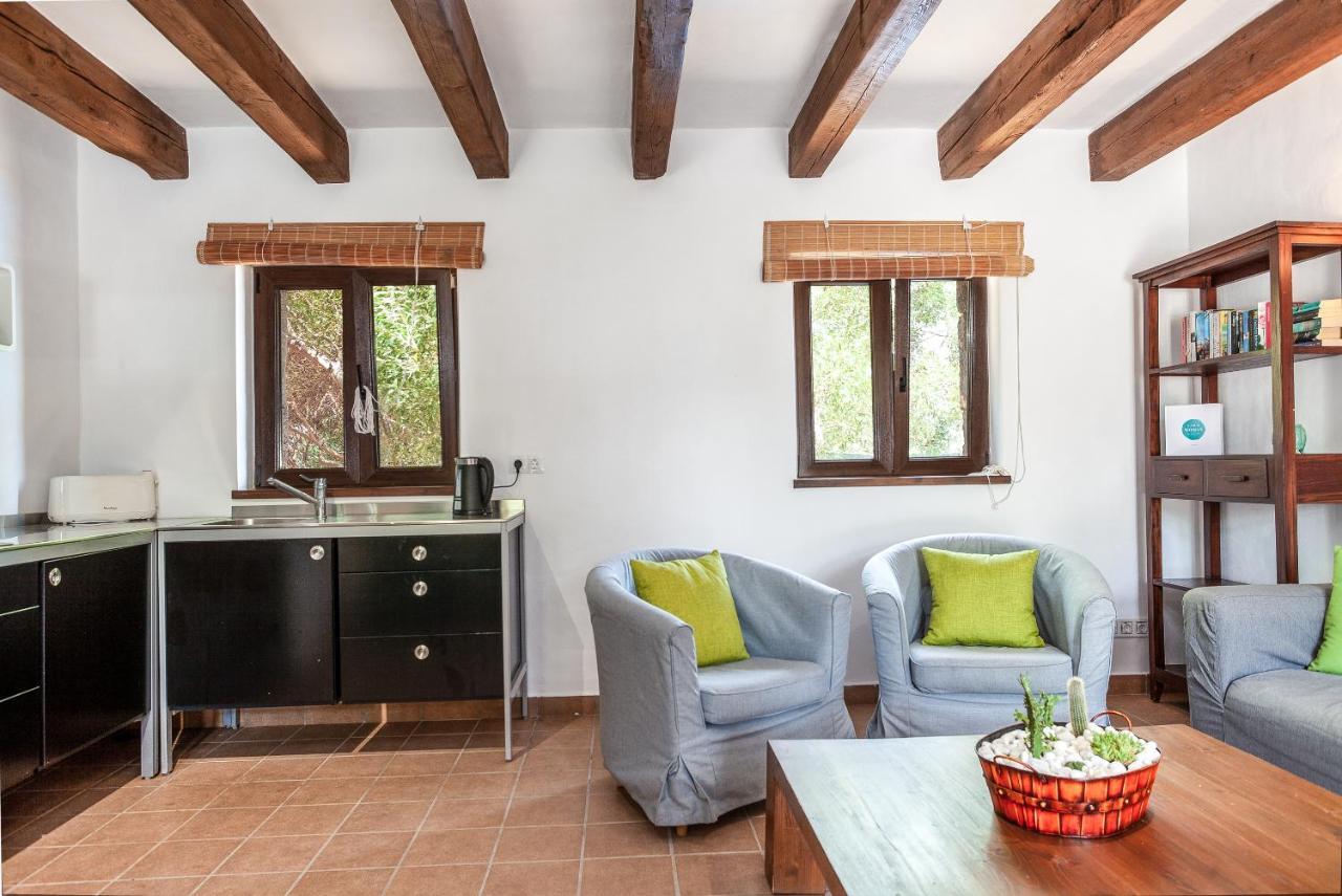 Inn Azulfit Surya Yoga & Pilates Retreat La Oliva