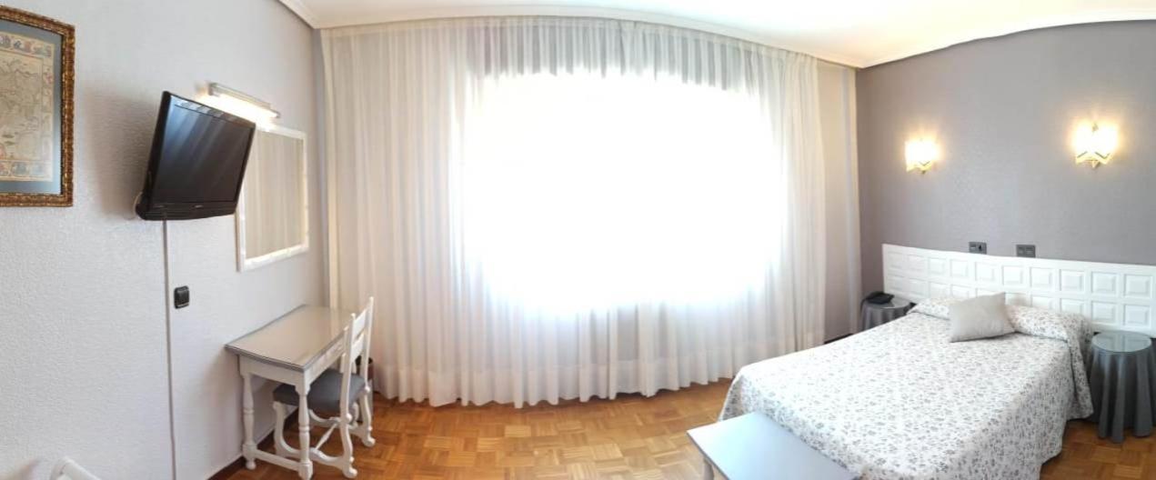 Vegas Hotel 2*