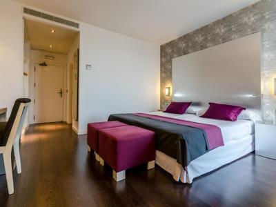 Yit Vía Sevilla Mairena 4*