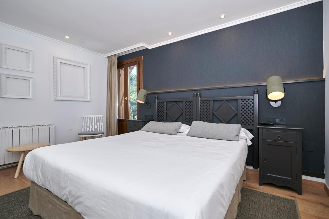 Lola Guest house *