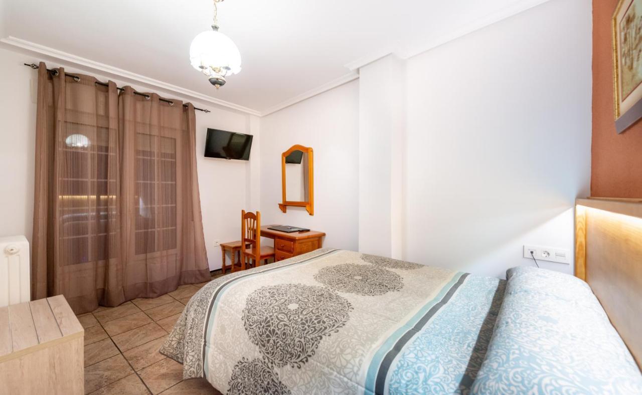 Tierra De La Reina Hotel 3*