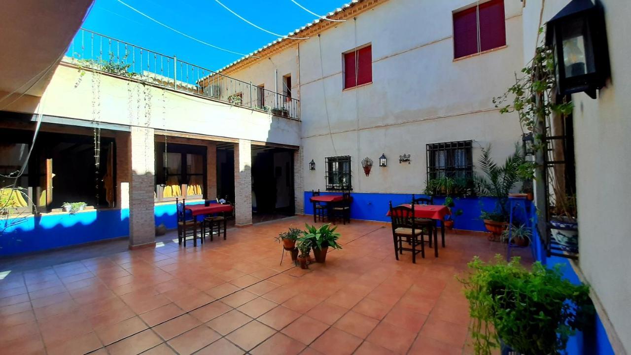 Hotel Caballeros