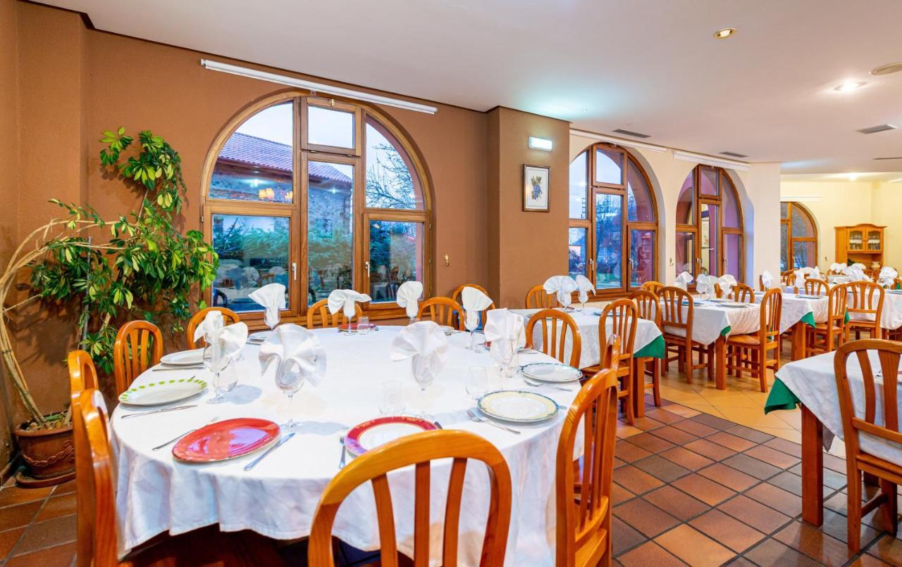 Hotel Tierra De La Reina Boca de Huérgano