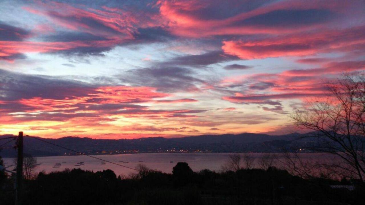 Itxi Y Jamin - Chalet Con Vistas A La Ria De Vigo