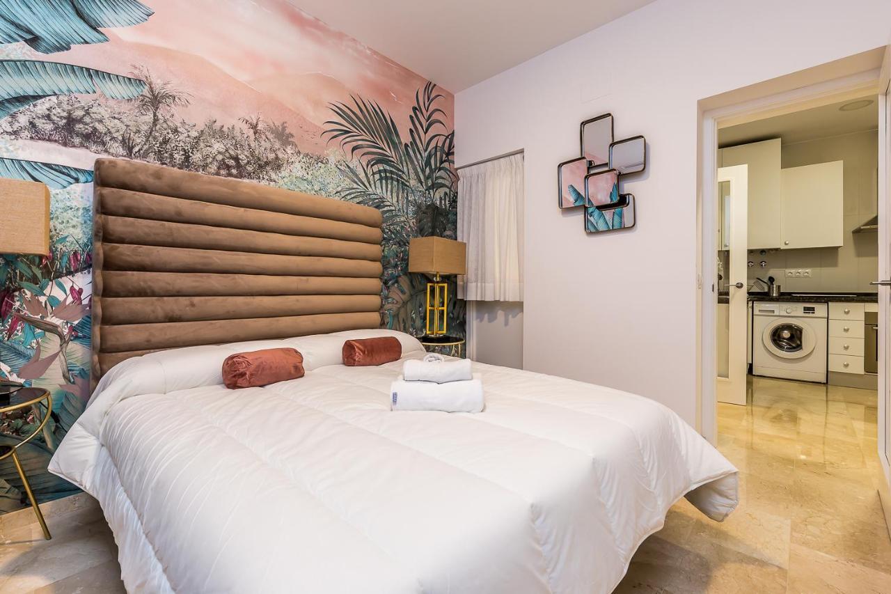 San Francisco Plaza Apartment