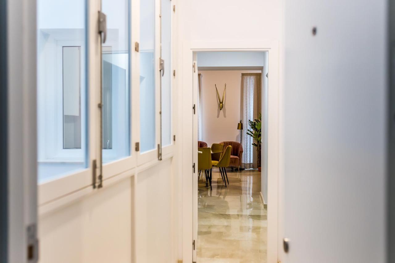 San Francisco Plaza Apartment *