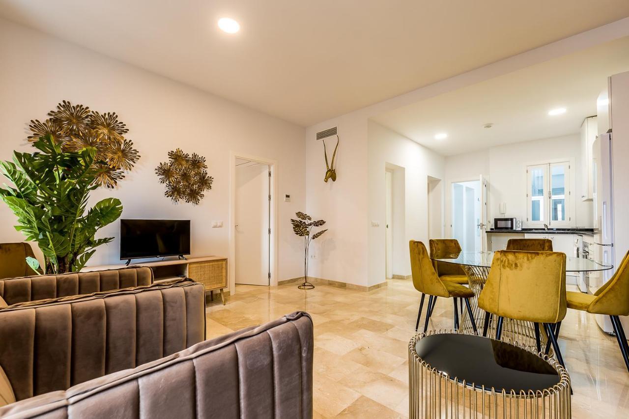 San Francisco Plaza Apartment *