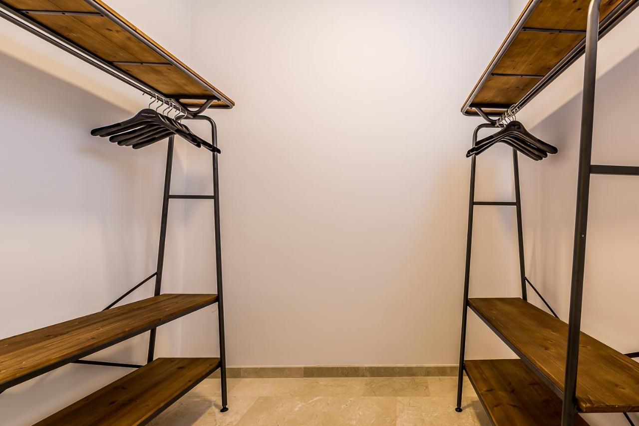San Francisco Plaza Apartment *
