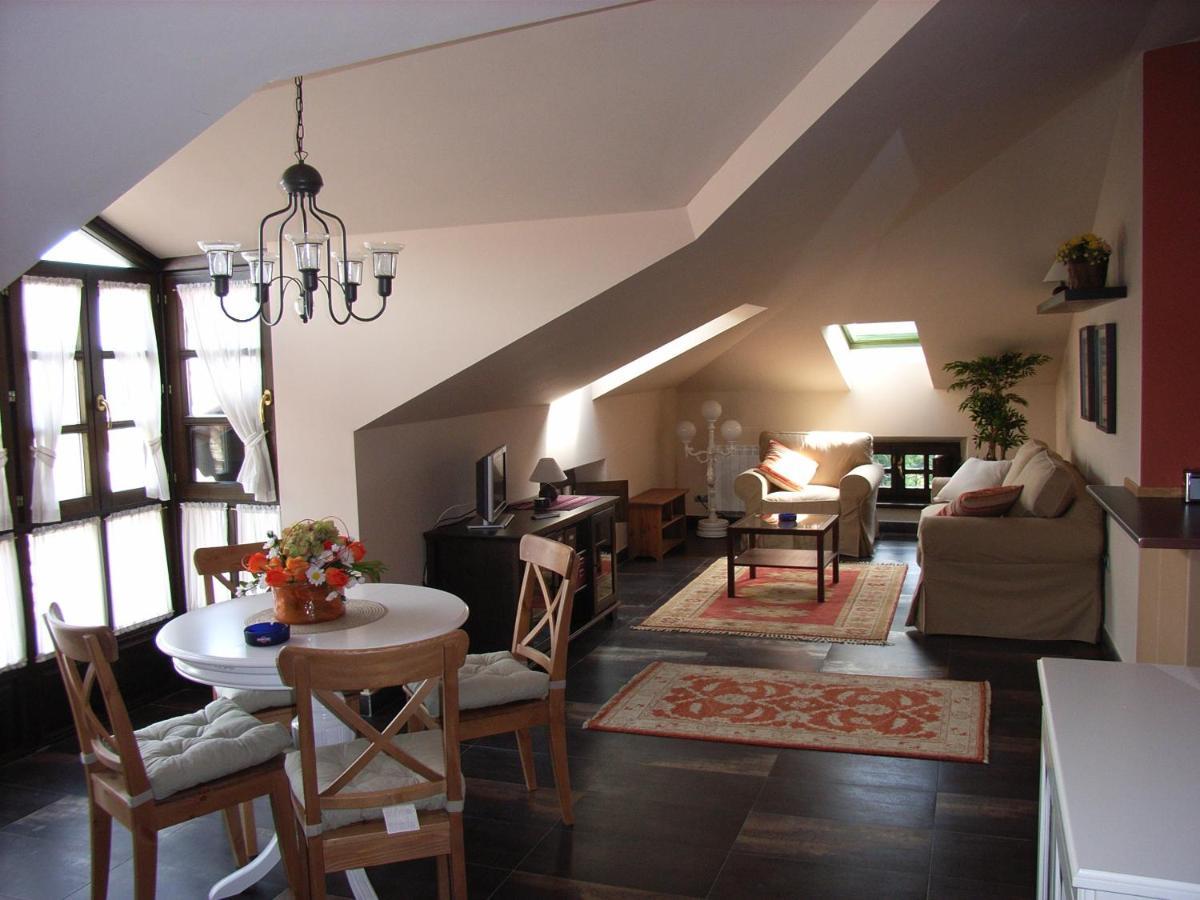 Ebro Apartment *