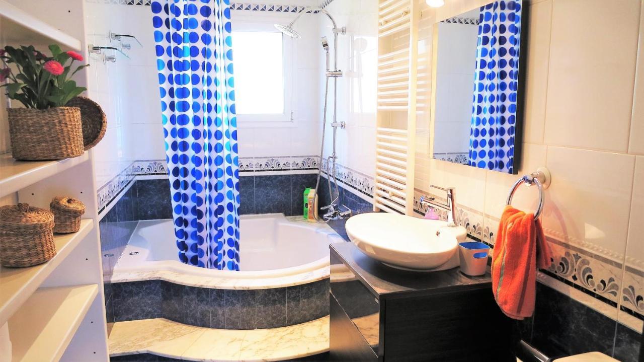 Nuria Seaview Beach-apartment Apartment Montgat