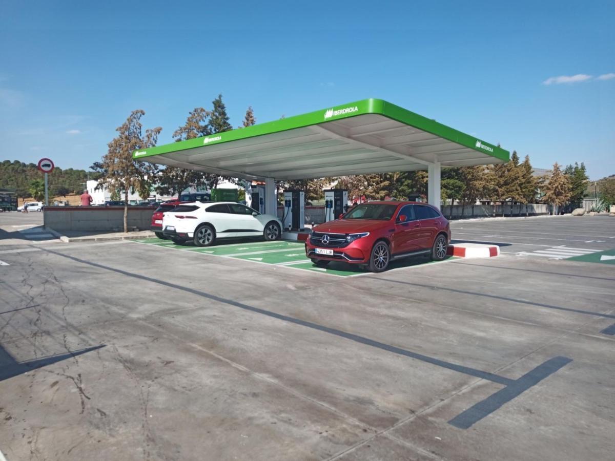 Complejo Leo 24h 3* Monesterio