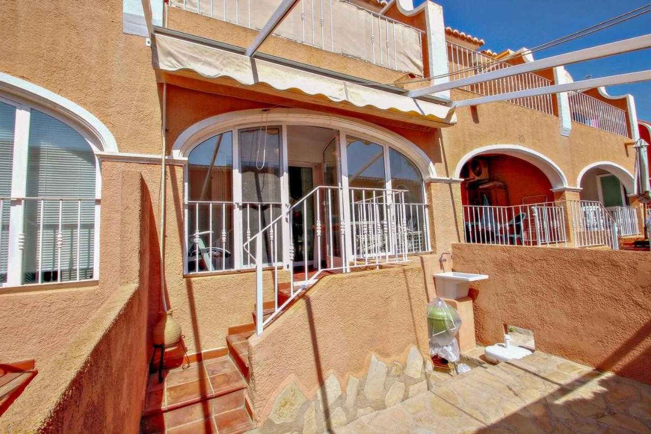Margarida - In Peaceful Surroundings In Benitachell
