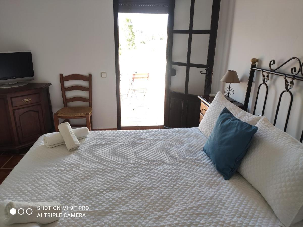 El Lagar De Pepe Bed & Breakfast *