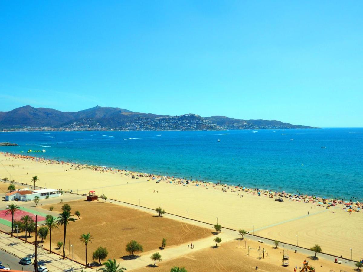 Holiday Falconera 33b *