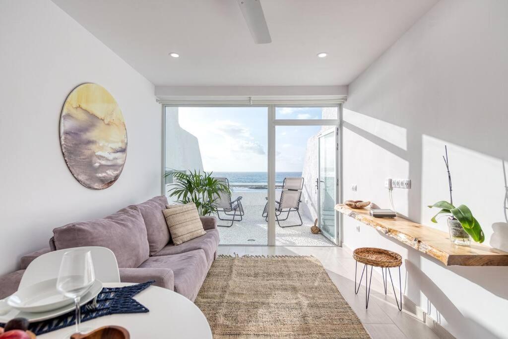 Beachfront With Open Terrace In Canteras Las Palmas de Gran Canaria