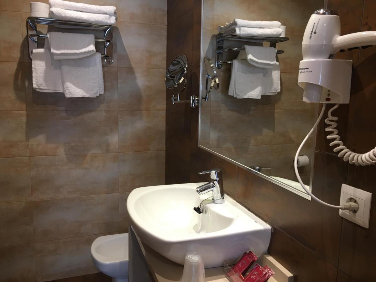Valle De Cabezon Hotel 3*