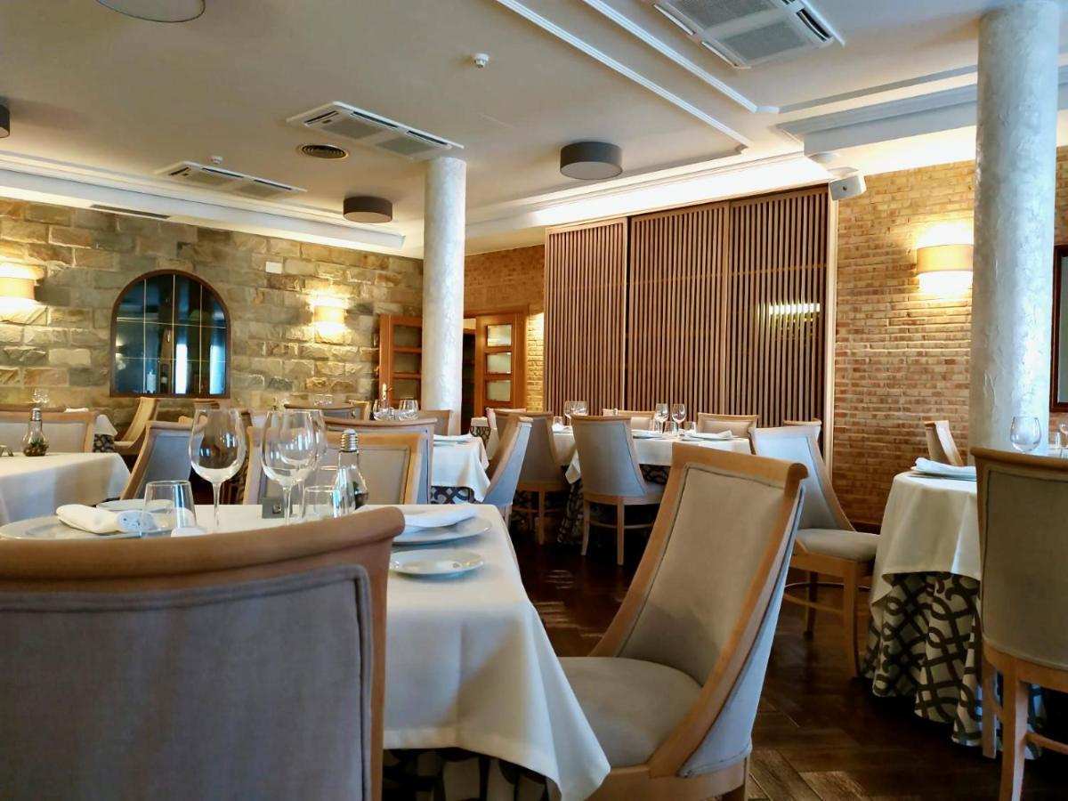 Hotel Los Conejos Mora