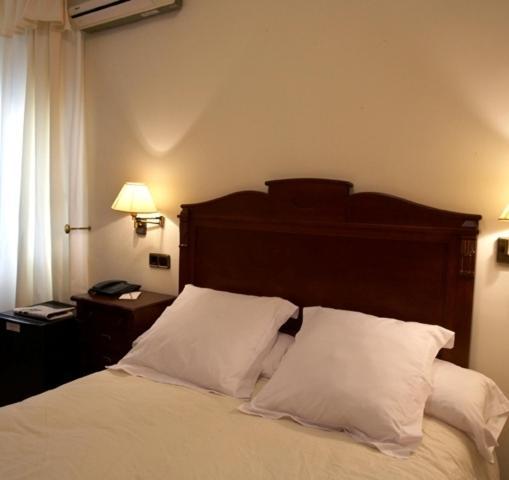 Hotel Juanito La Roda