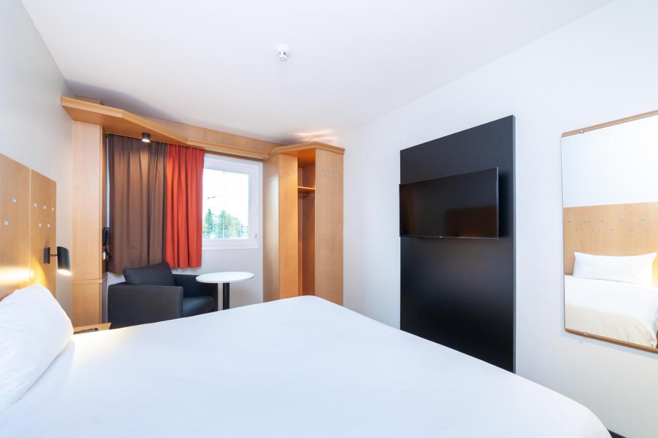 Ibis La Garena Hotel 3*