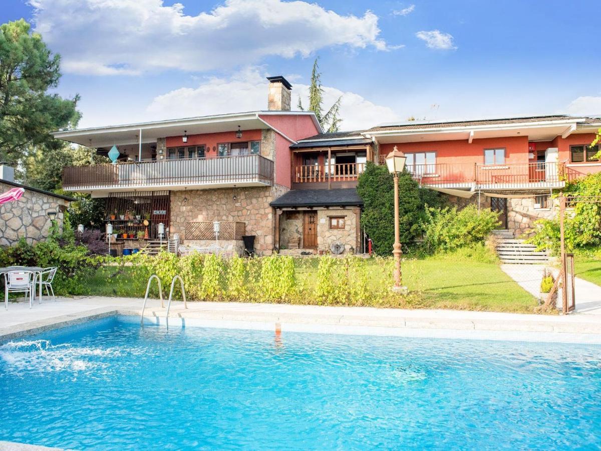 Holiday home Rural With Shared Garden Pool And Galapagar