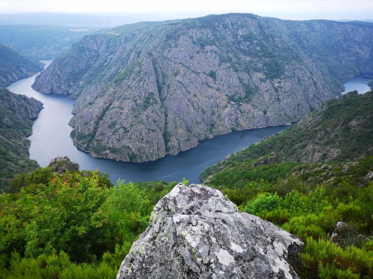 La Casa De Rocas - En La Ribeira Sacra *