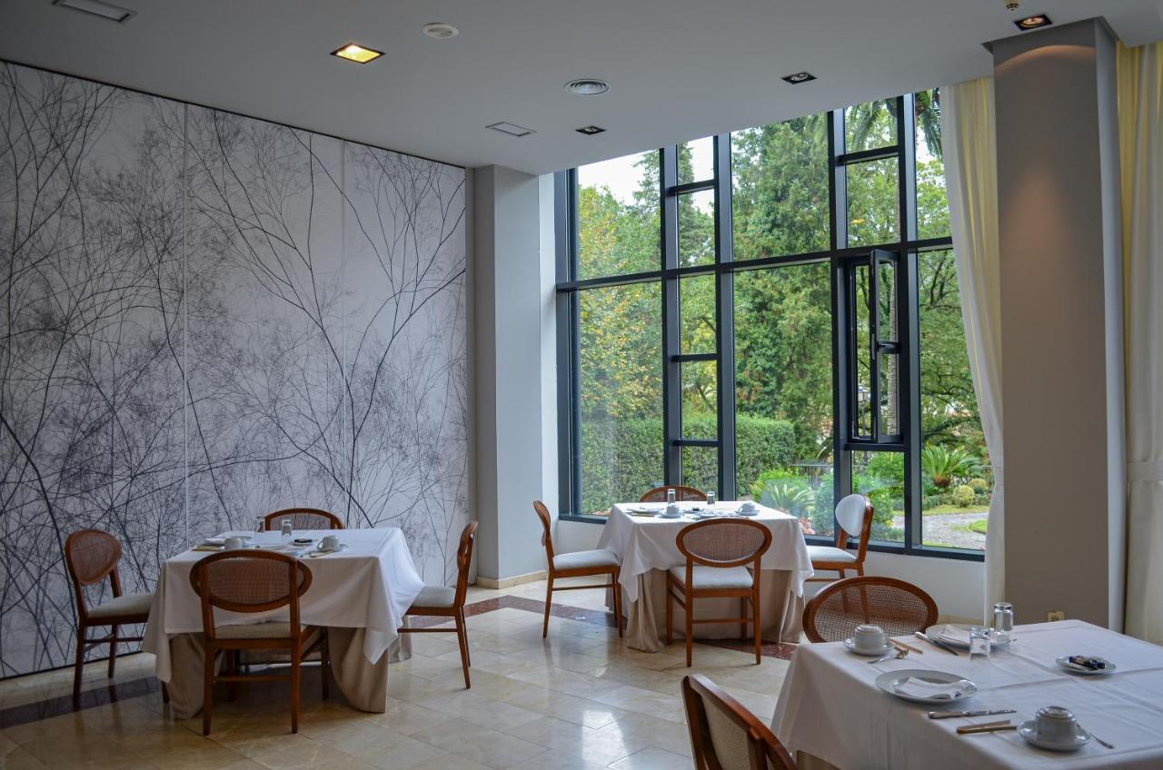 Hotel De 4*
