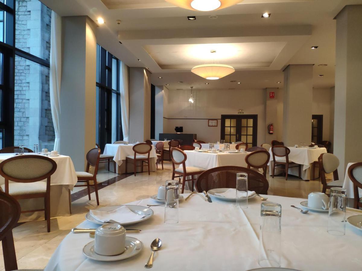 Hotel De 4*