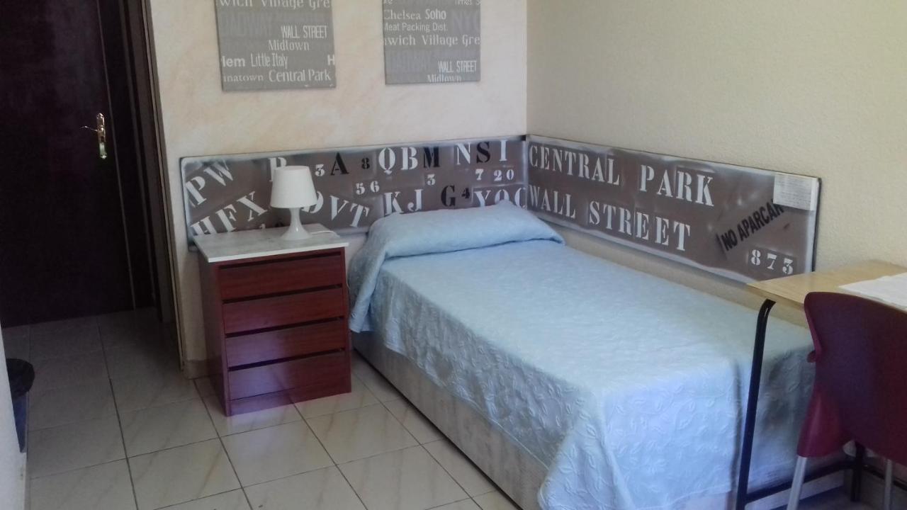 Hostel Residencia Diego Martinez *