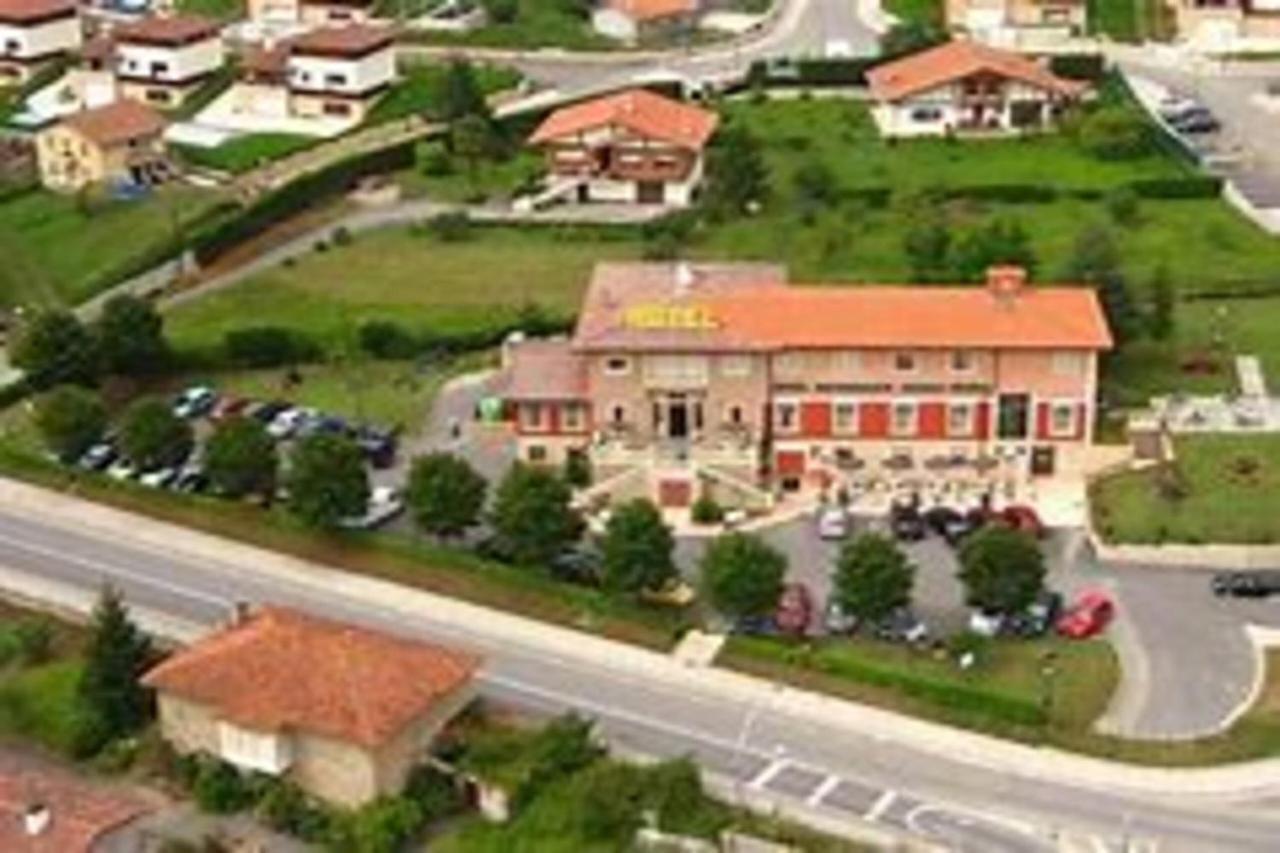 Gueñes Hotel 2*