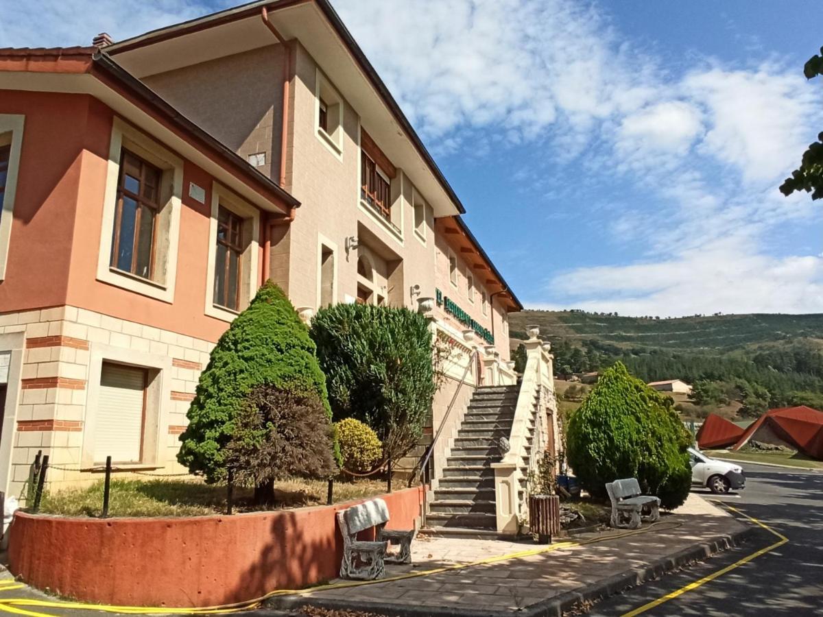 Gueñes Hotel 2*