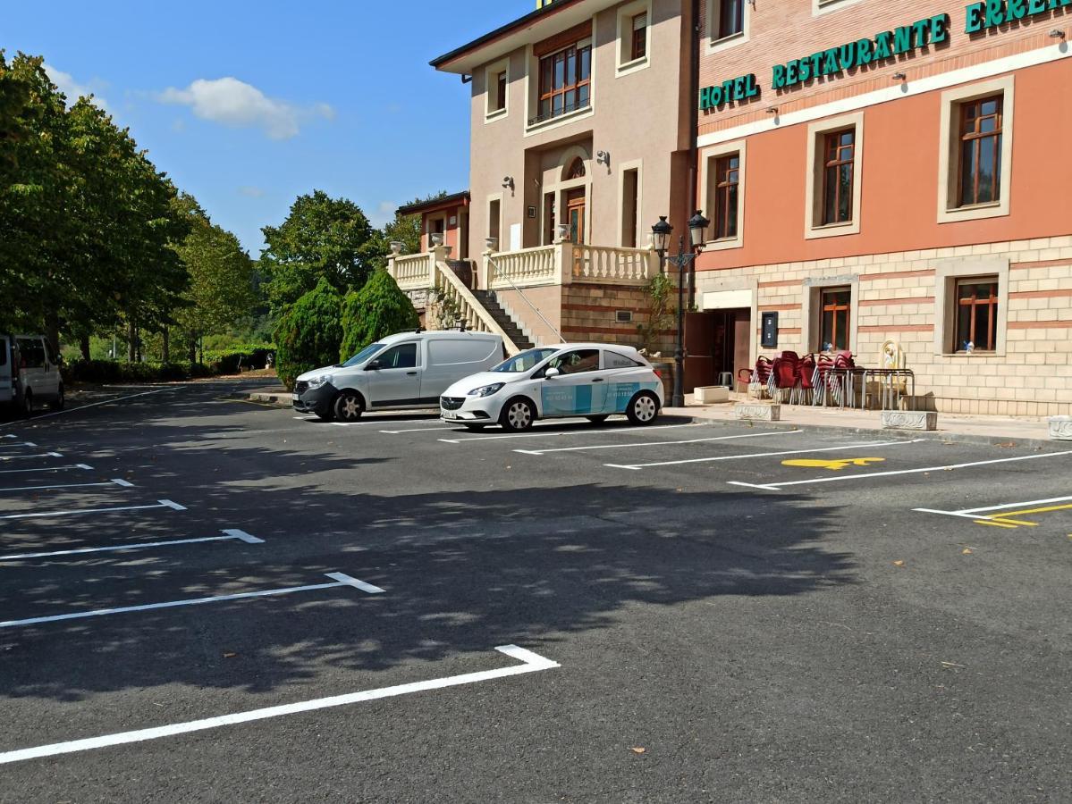 Hotel Gueñes