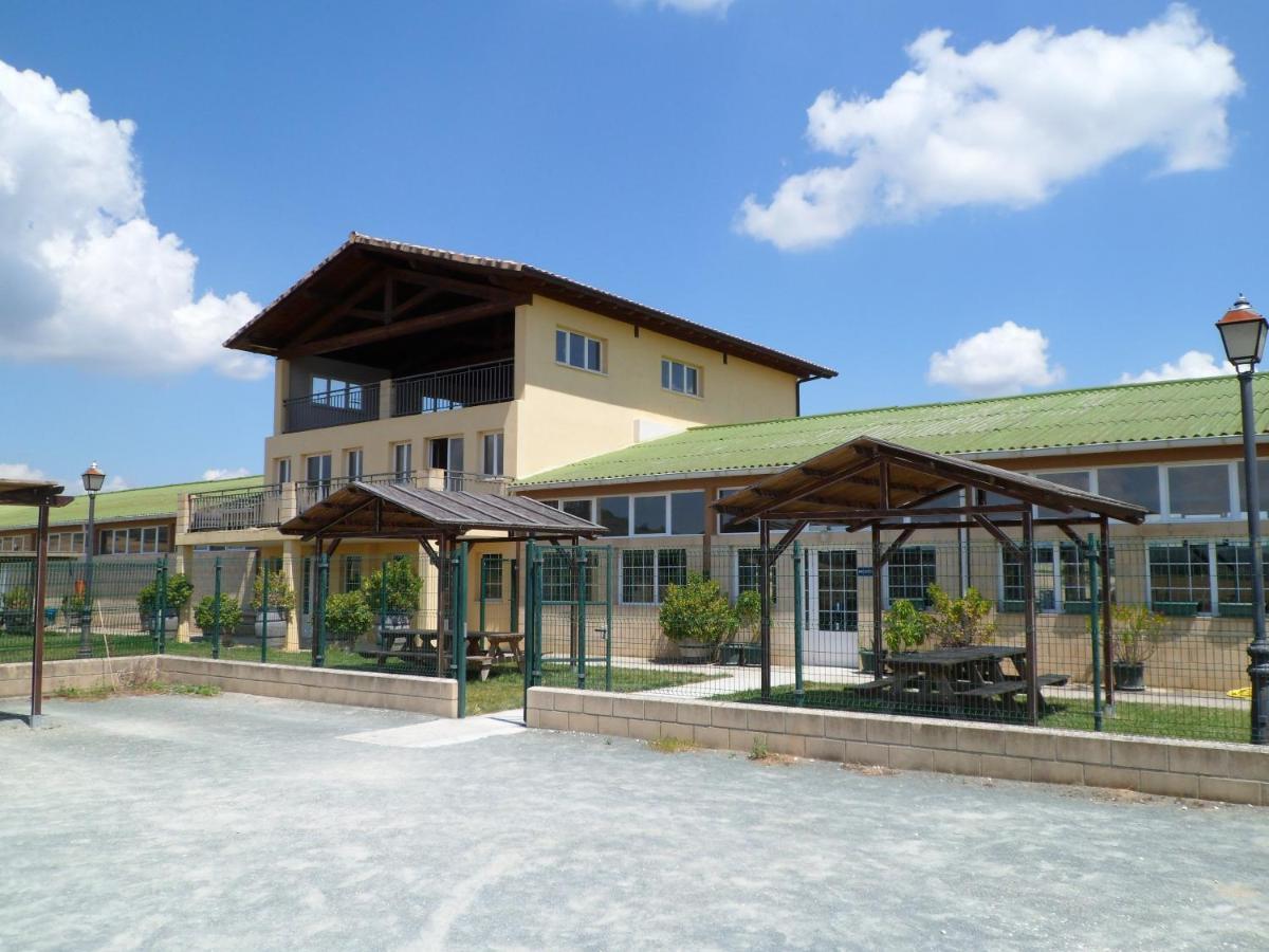 Hostel De Peregrinos Santiago Apostol Puente La Reina