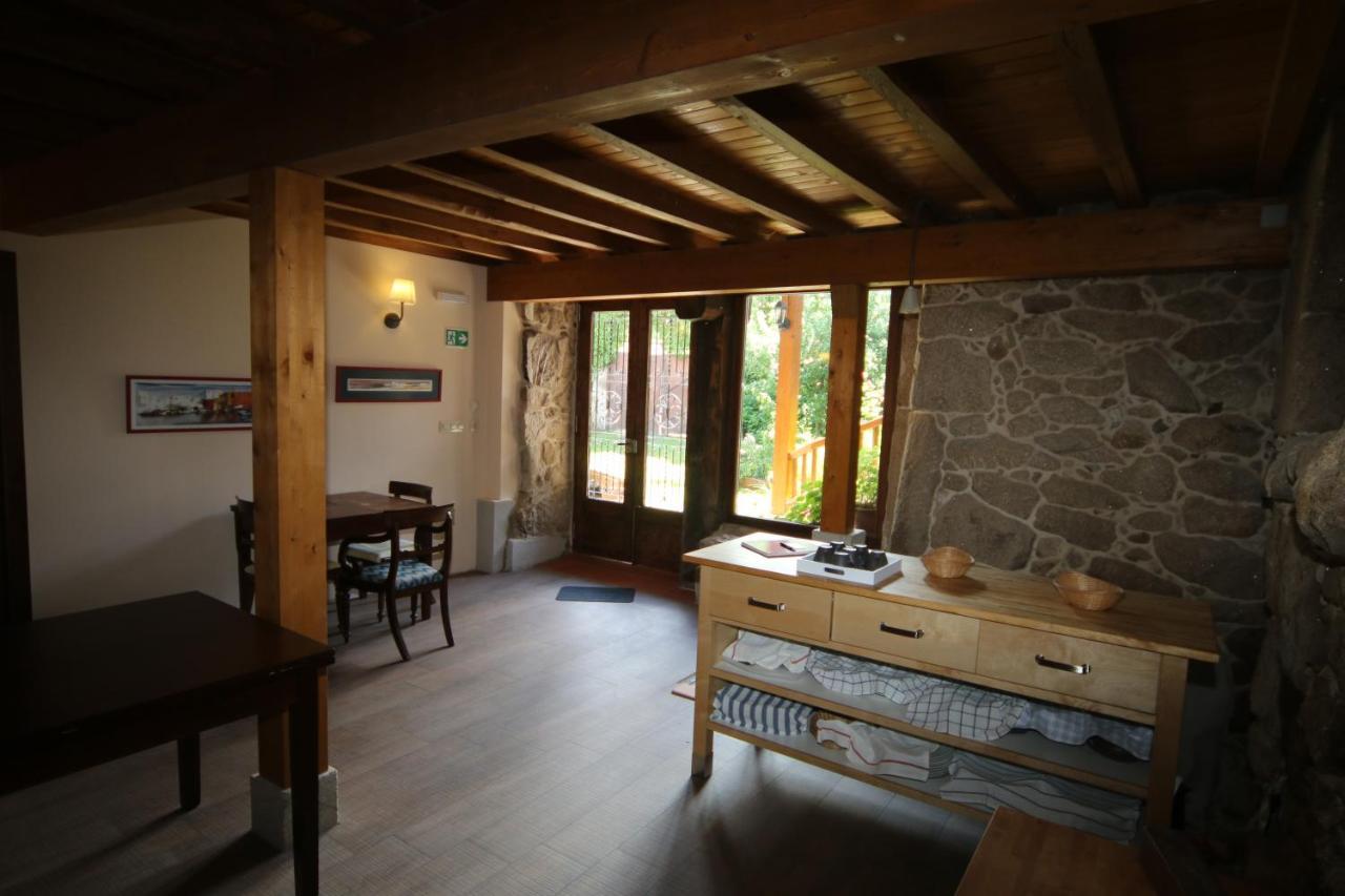 Pazo De Chaioso Ribeira Sacra Bed & Breakfast 4*