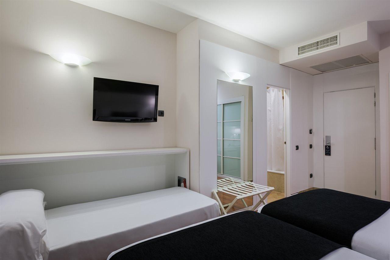 Catalonia Plaza Mayor Hotel 4*