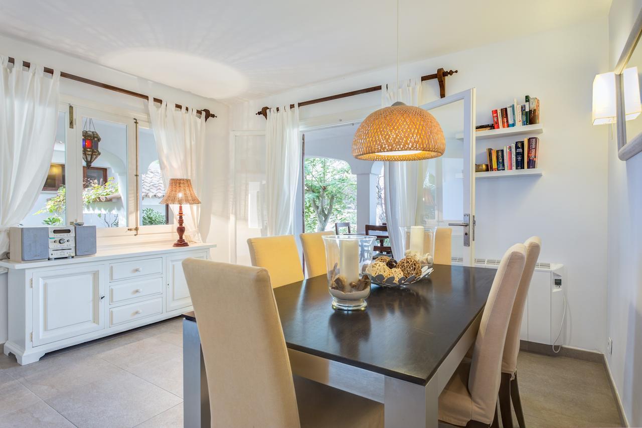 The Charmy Botana 8 Villa