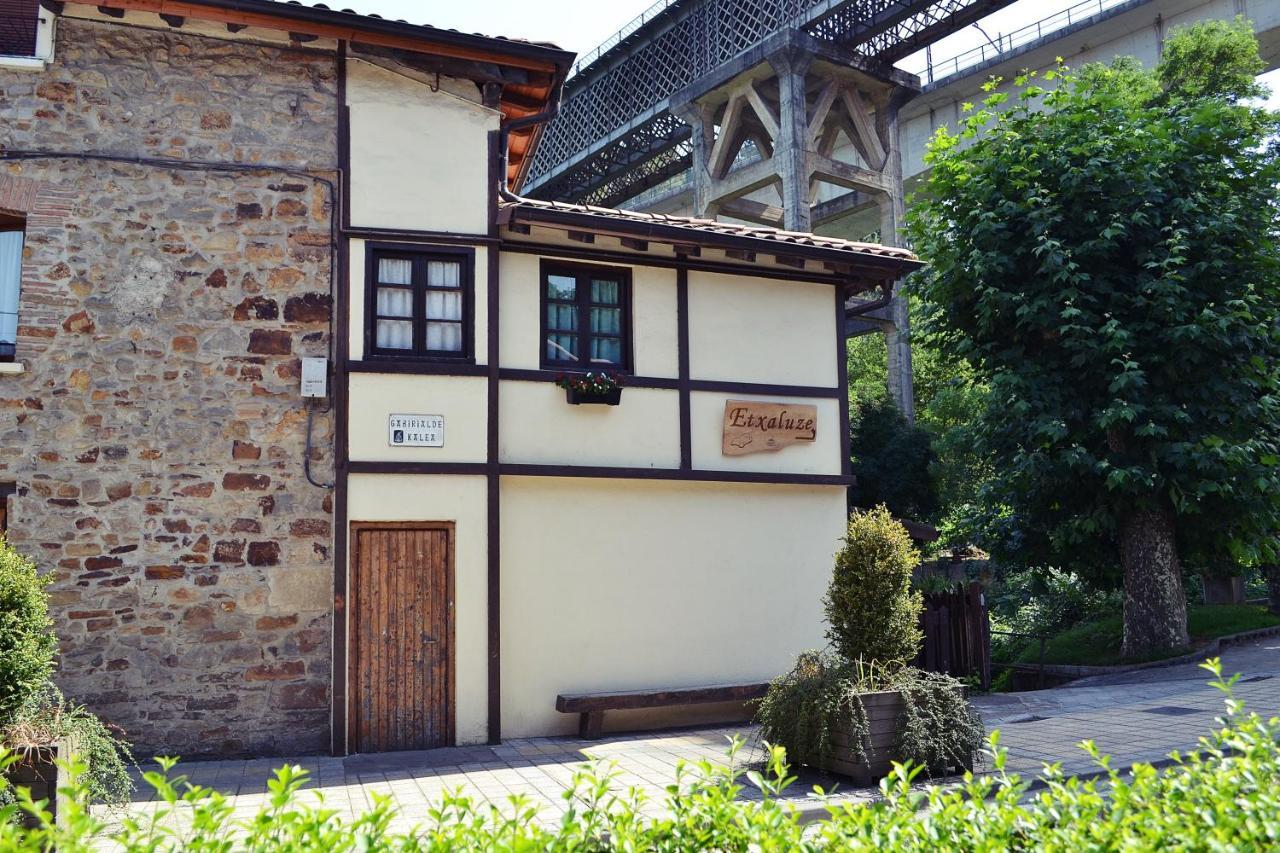 Bed & Breakfast Etxaluze Ormaiztegui