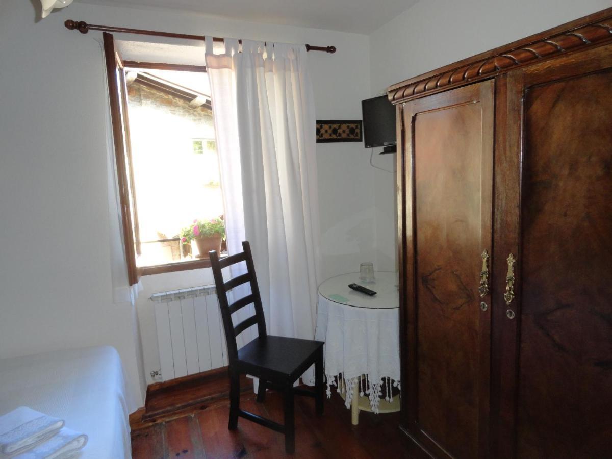 Bed & Breakfast Etxaluze *