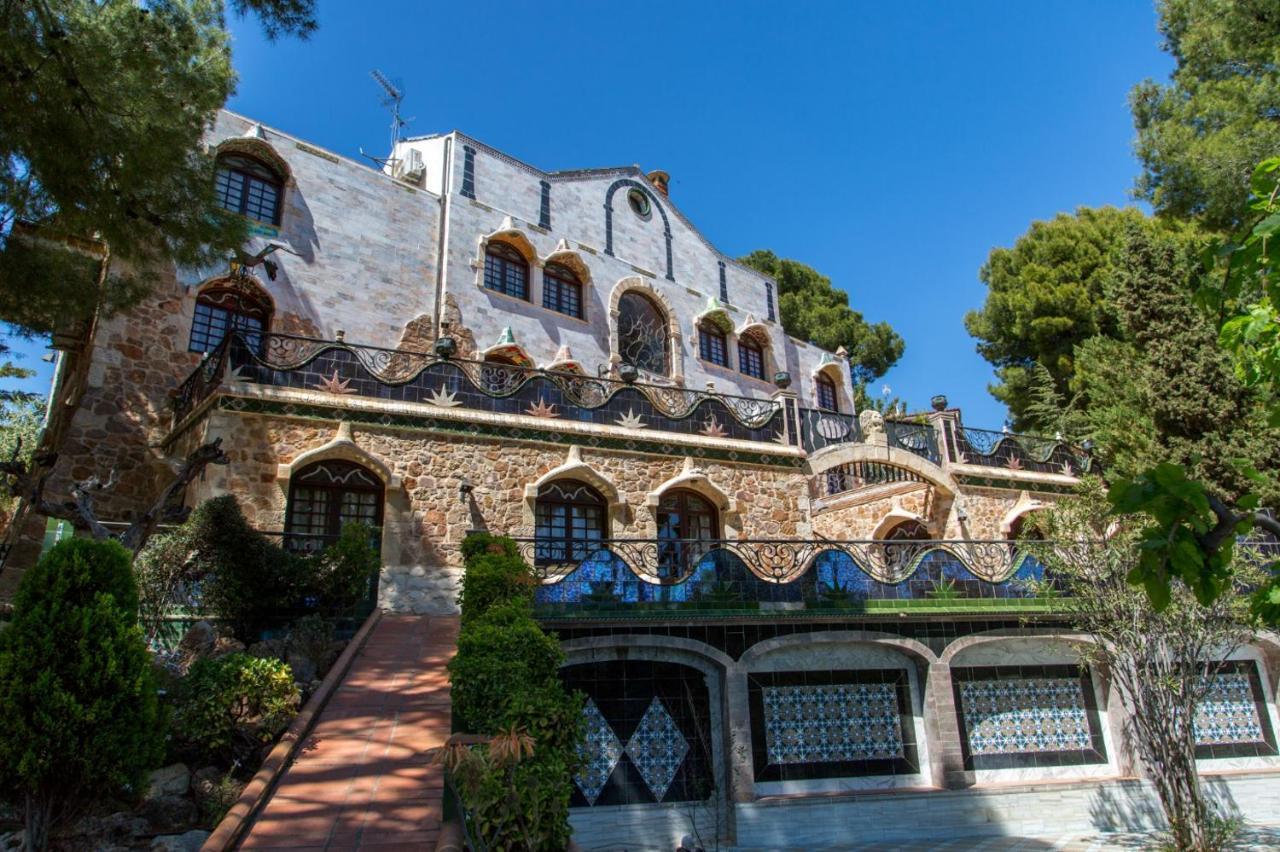 Gaudi Style Apartahotel Nàquera