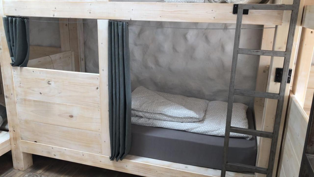 Wellenkind Surfschool Hostal *