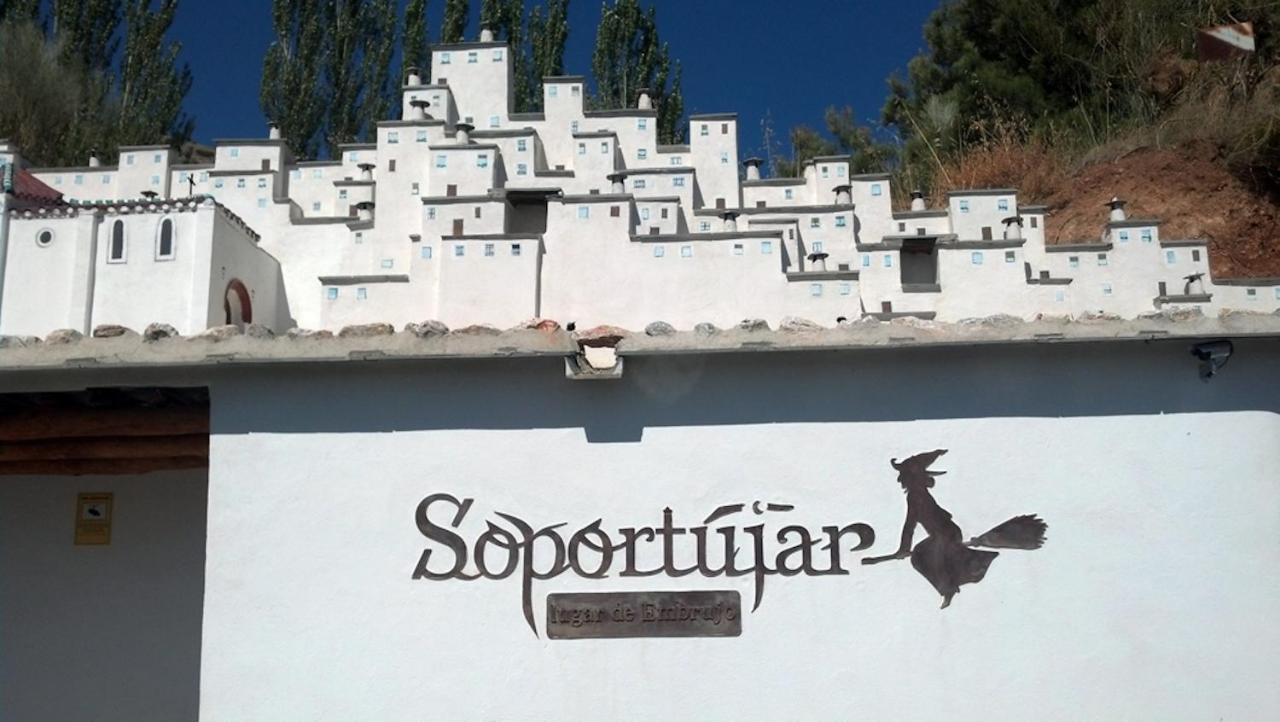 Bed and breakfast Cortijo Solera Soportujar
