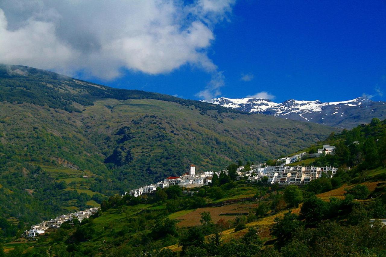 Cortijo Solera Bed and breakfast Soportujar