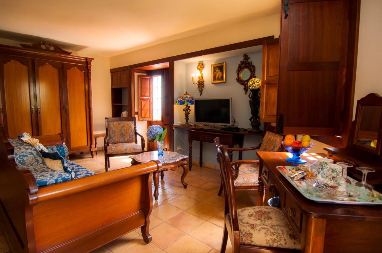 Arminda Hotel