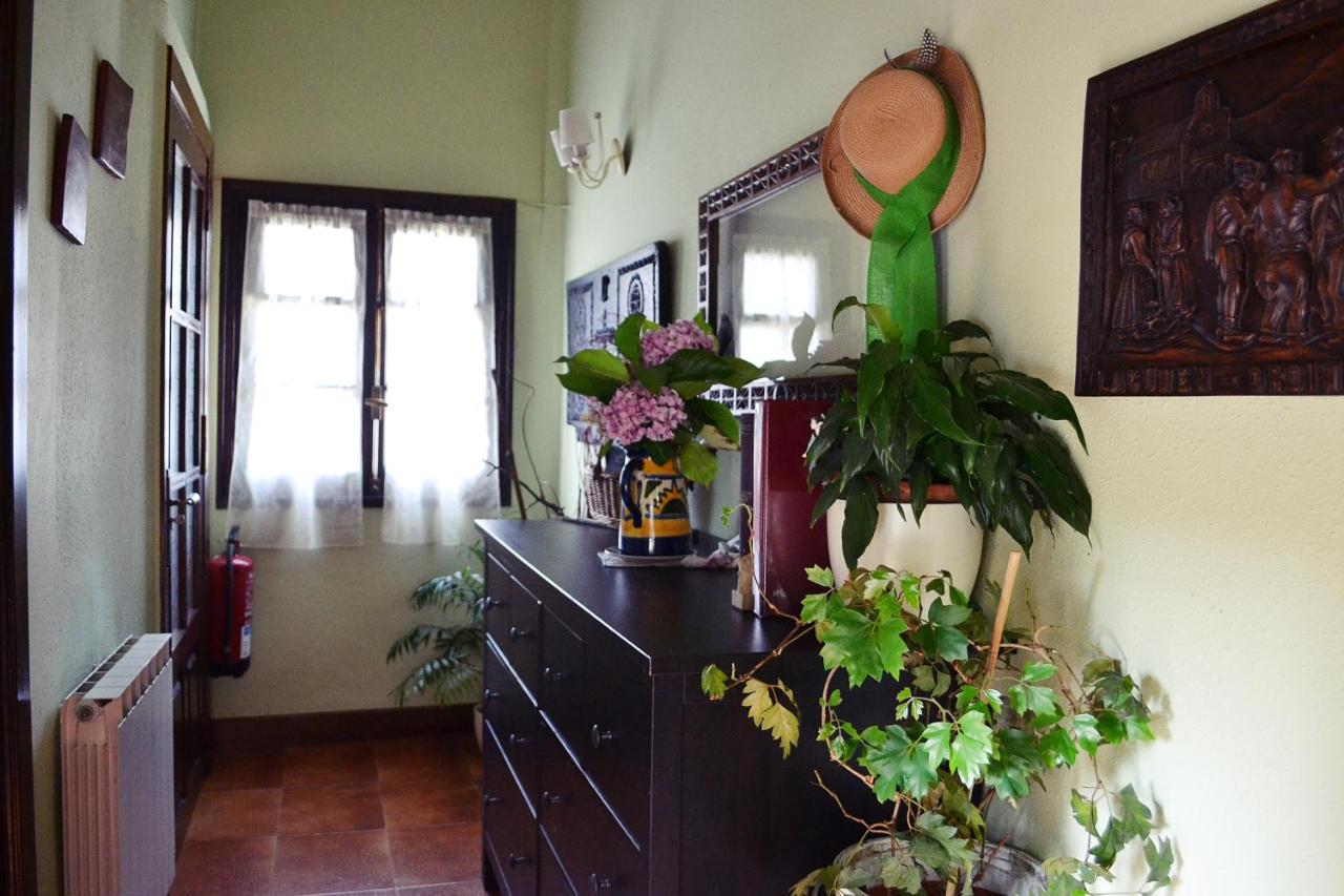 Etxaluze Bed & Breakfast