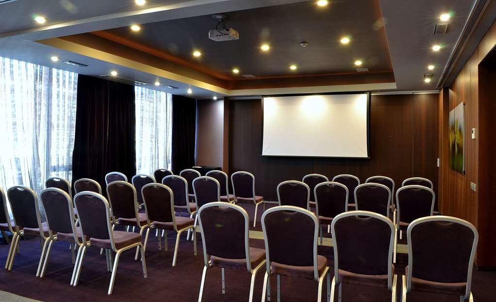 Hotel Vincci Frontaura 4*
