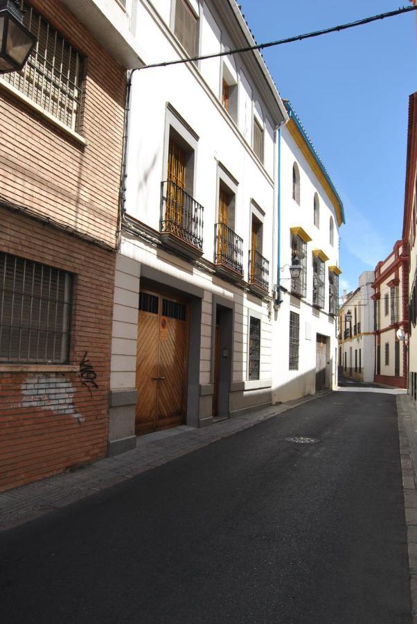 Patio De La Escalera
