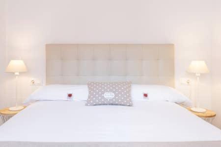 Amadeo Vives 3 Apartment Malaga